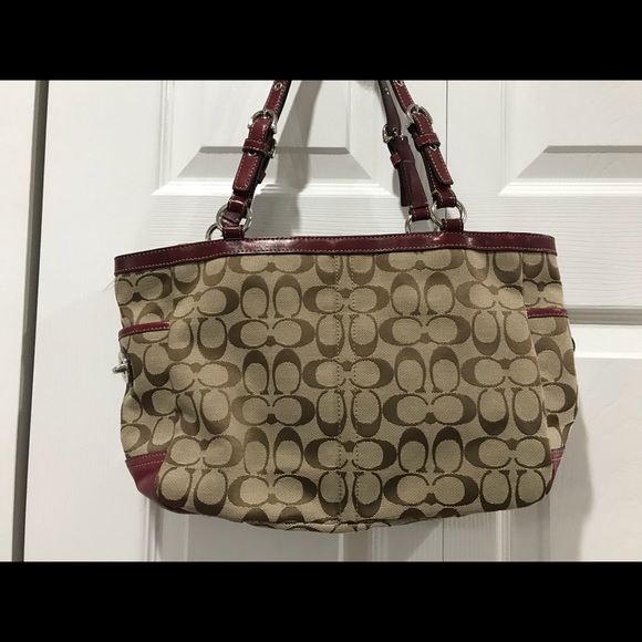 Coach Logo Purse red leather bottom - Picture 4 of 7